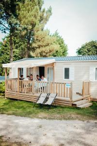 Camping Mobil Home XXL 4 chambres - Camping Le Clos Cacheleux 12 Rue de Bouillancourt 80132 Miannay Picardie