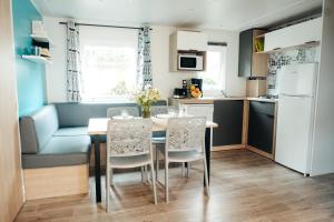 Mobil Home XXL 4 chambres - Camping Les Pins