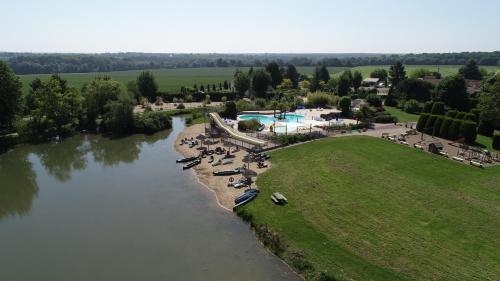 Mobil Home XXL2 4 chambres - Camping Les Bois du Bardelet