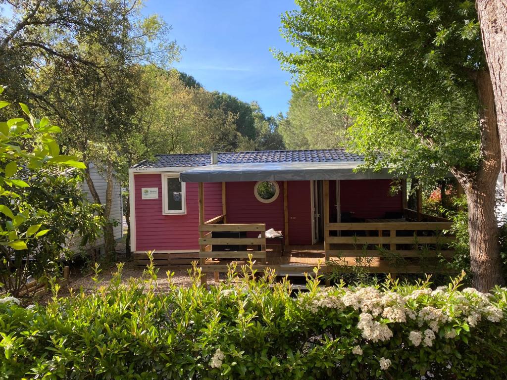 Camping Mobile home 5-pers Camping Leï Suves-Côtes d'Azur-including airco 1770 Boulevard Ric Hochet 83520 Roquebrune-sur Argens