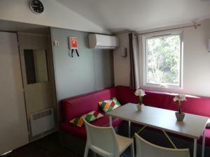 Mobile home 5-pers Camping Leï Suves-Côtes d'Azur-including airco