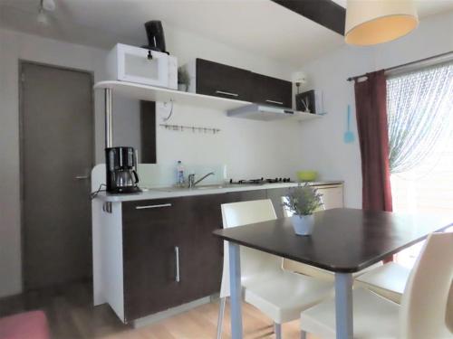 Mobile home 6-pers Camping Leï Suves-Côtes d'Azur-including airco