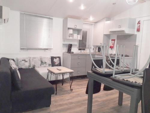 Mobile Home Service Hotelier
