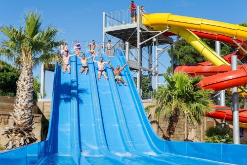 Mobile Homes by KelAir at Camping L'Hippocampe