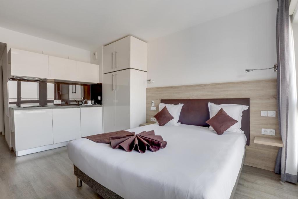Mobile Homes by KelAir at Camping Le Littoral 85440 Saint-Jean-dʼOrbetiers