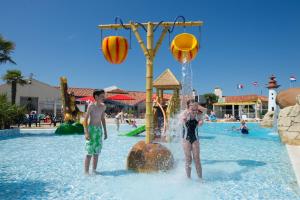 Mobile Homes by KelAir at Camping Sol a Go Go