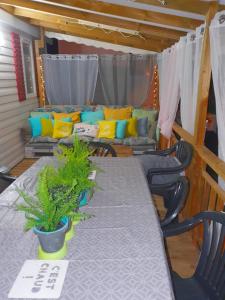 Camping MOBILHOME 3CH LAVE LINGE - EXT COCOONING ES117 2399 rue du montourey 83600 FREJUS 83600 Fréjus Provence-Alpes-Côte d\'Azur