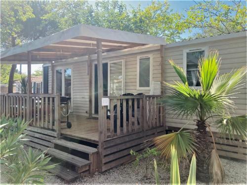 MOBILHOME 6 PERS DANS CAMPING AVEC PISCINE