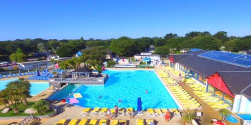 MOBILHOME 6 pers , domaine de KERLANN 4*, excellence Moana 2022