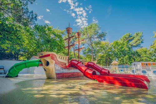 Mobilhome 6 personnes Camping 4 etoiles La Ferme