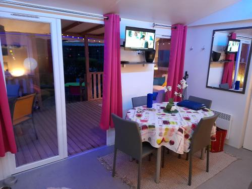 Mobilhome 8 personnes Clim et grande terrasse