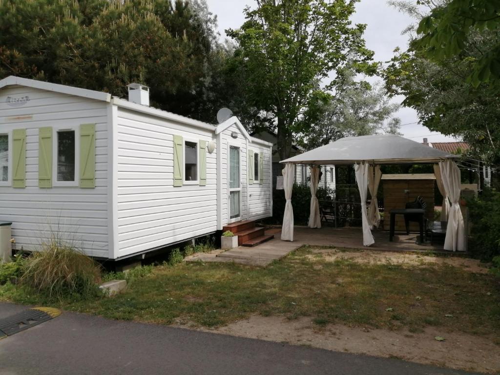 mobilhome ile d'oleron camping les tamaris 72 av des pins la cotinière, 17310 La Cotinière