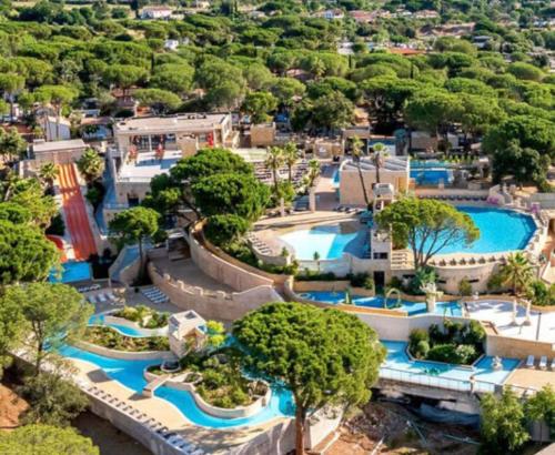 mobilhomme 8 pers. GILDAZ camping 4 étoiles