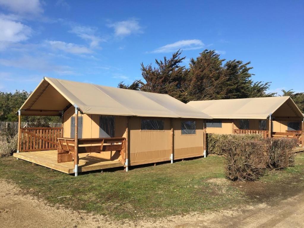 Camping Oh! Campings - La Clape 2 rue du Gouverneur 34300 Le Cap d\'Agde