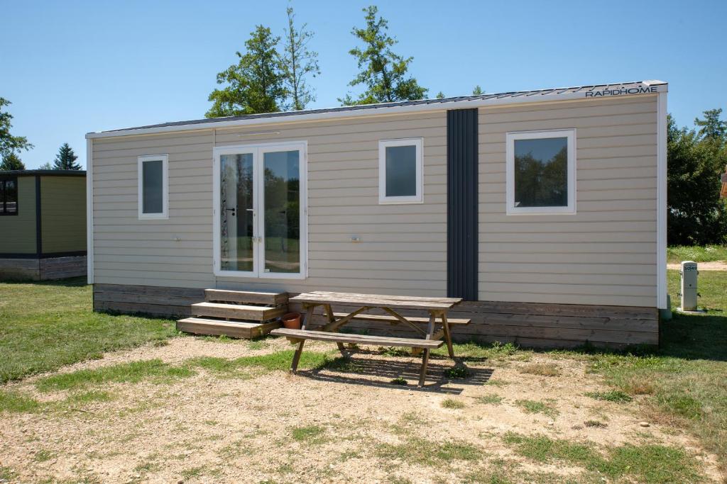 Oh! Campings - La Garenne en Périgord 24210 Peyrignac