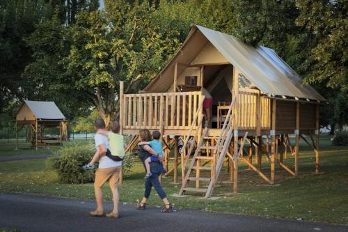 Camping CAMPING ONLYCAMP LA GATINE Rue du Commandant Lemaître Bléré