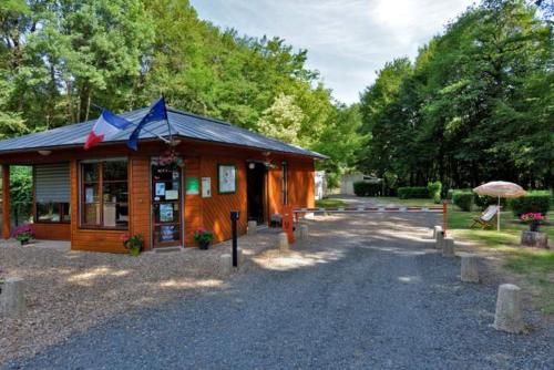 Camping ONLYCAMP LE VAL JOYEUX Château-la-Vallière france