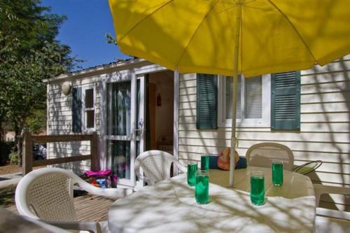 Camping Paradis Le Pressoir Petit-Palais-et-Cornemps france