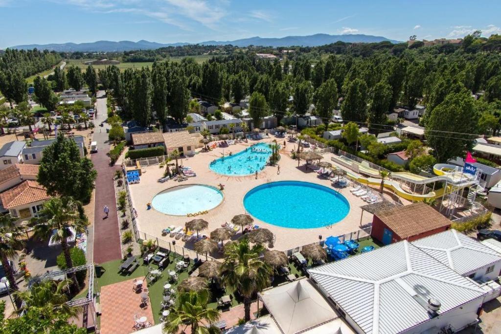 Perfect Family Mobile Home in Le Montourey Holiday Park Frejus Rue de Montourey, 83600 Fréjus