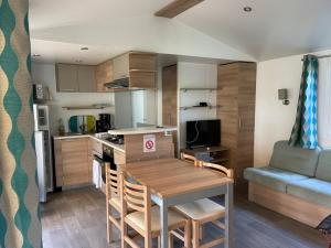 Perfect Family Mobile Home in Le Montourey Holiday Park Frejus