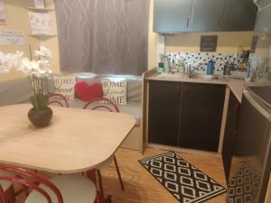 Shellie's 3 Bedroom Mobile-Home