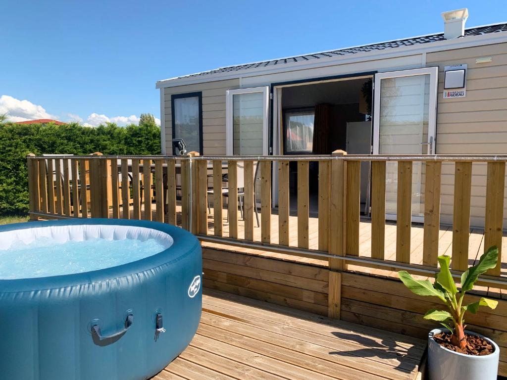 Camping Spa privé, individuel, résidence calme, jardin, Wifi gratuit, Netflix, Parking privé Résidence les oisillons Rue du Moulin Galland 62180 Rang-du-Fliers