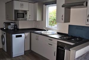Spacieux Mobilhome 843 6-8pers de 45m² dans Camping 4*