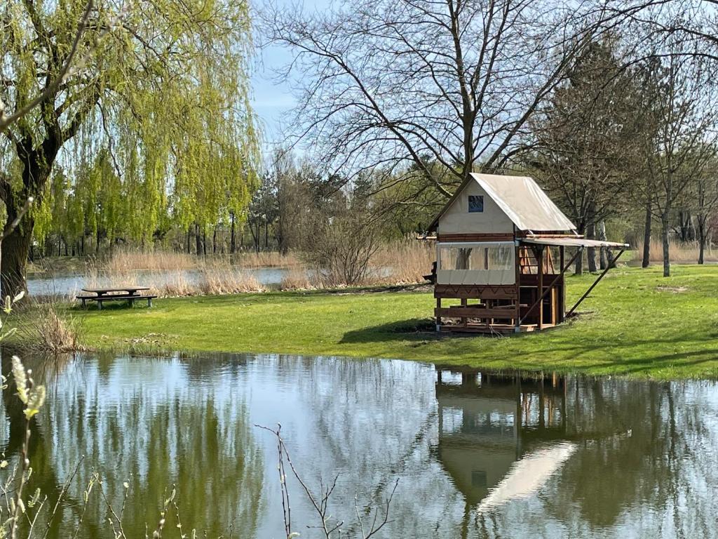 Camping tente bivouac Rue du Canal 67260 Harskirchen