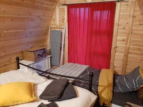 The country shack pod