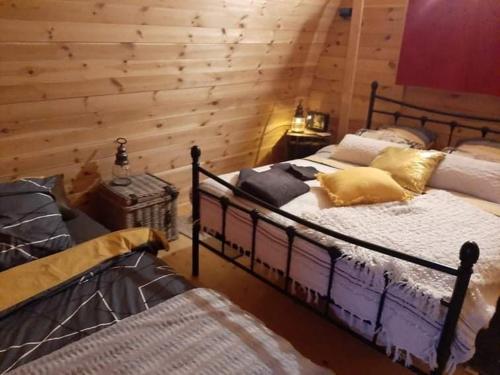 The country shack pod
