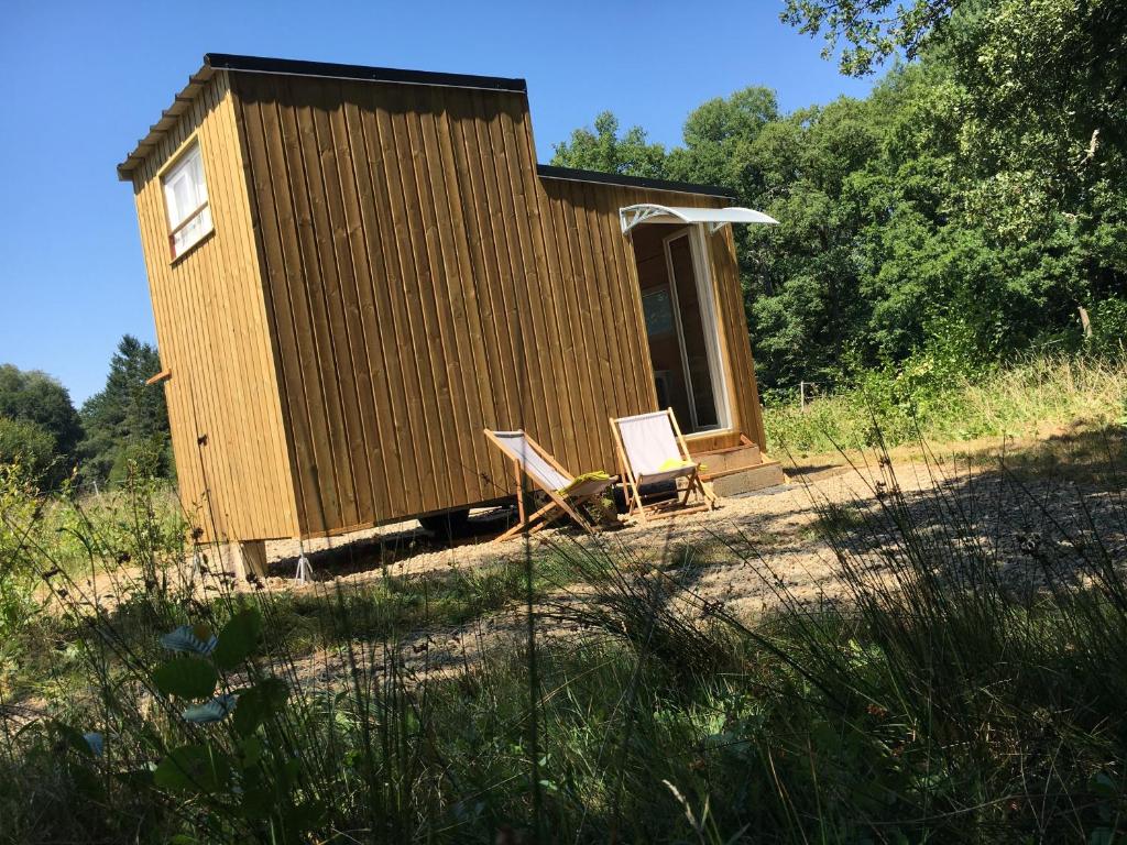 Camping Tiny House du centre UnisVers La Ribière 87470 Peyrat-le-Château