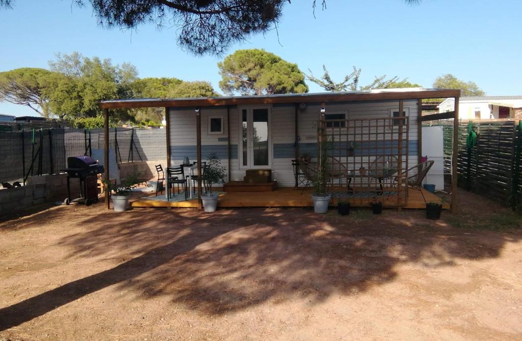 Camping Vacances Mobilhome à Fréjus sur terrain privé 357 Chemin de Claviers 83600 Fréjus