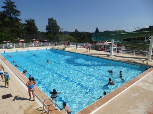 Village vacances Camping - Village Vacances du Lac Route du Lac Boulogne-sur-Gesse