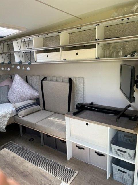 Camping Wohnwagen Beachy direkt am Achterwasser Zum Möwenort 23 17440 Lütow