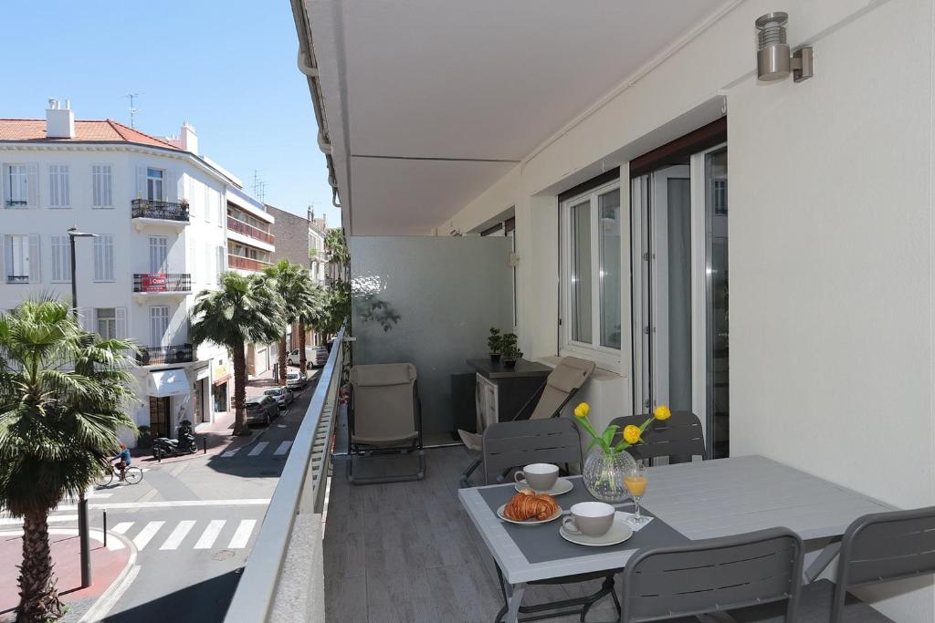 Appartement Cannes Centre Appartement avec 1 chambre 3 Rue du Commandant Vidal, 06400 Cannes