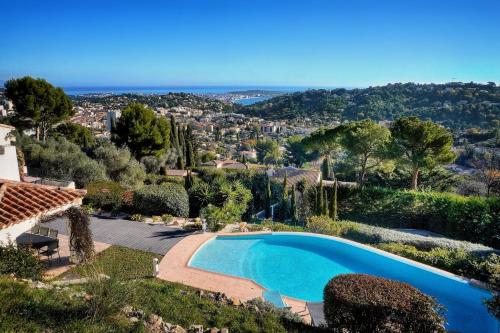 Villa Cannes Luxury Rental - Magnificent Villa With Sea View 273 Chemin de Leouse Les Paliades Vallauris