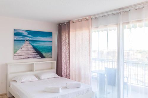 Appartements Cannes Marina Golf Le Surcouf , entree D 150 Avenue de la Marine Royale Mandelieu-la-Napoule