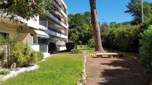 Appartement CANNES STUDIO - 4 personnes rdc - app n1 59 Avenue Isola Bella Cannes