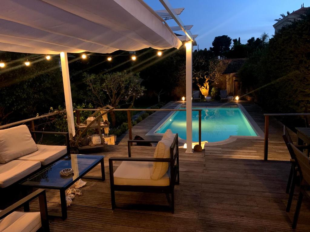 Villa Cannes Villa swimming pool, garden, free car park and calm 9 Rue de Bruxelles, 06110 Le Cannet