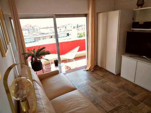 Appartement Cannes Vue Mer 6EME ETAGE APPARTEMENT 184 18 Rue Campestra Cannes