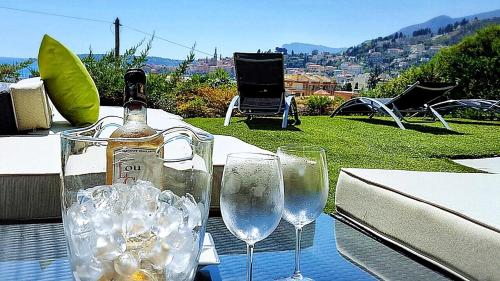 Appartement Cap au Sud,Vue panoramique mer,piscine 18 Avenue Katherine Mansfield Menton