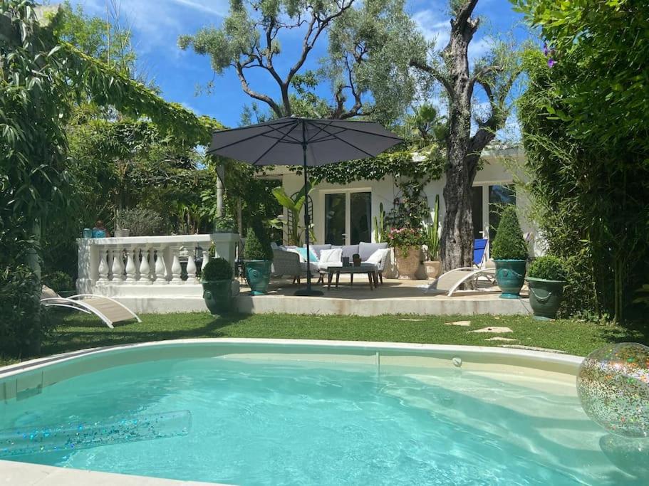 Villa Cap d'Antibes 50m from the beach 3 bedrooms/Pool 65 Chemin du Crouton, 06160 Antibes