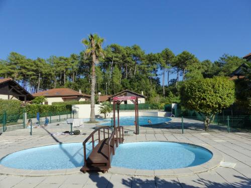 Villa CAPBRETON Résidence LE BOSQUET AUX ECUREUILS Villa avec piscine en copropriété Villa 13B LE BOSQUET AUX ECUREUILS Capbreton