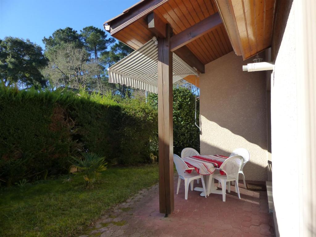 Villa CAPBRETON Résidence LE BOSQUET AUX ECUREUILS Villa avec piscine en copropriété Villa 13B LE BOSQUET AUX ECUREUILS, 40130 Capbreton