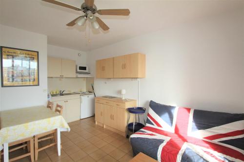 Appartement CAPESTANG - Studio cabine 4 pers proche de la plage et parking des capestang Canet-en-Roussillon