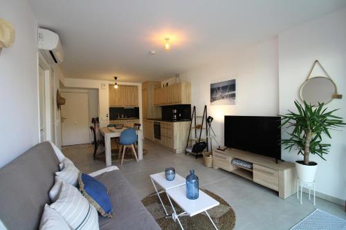 Appartement Carla Beach 501 280 Chemin des Vivards Cavalaire-sur-Mer