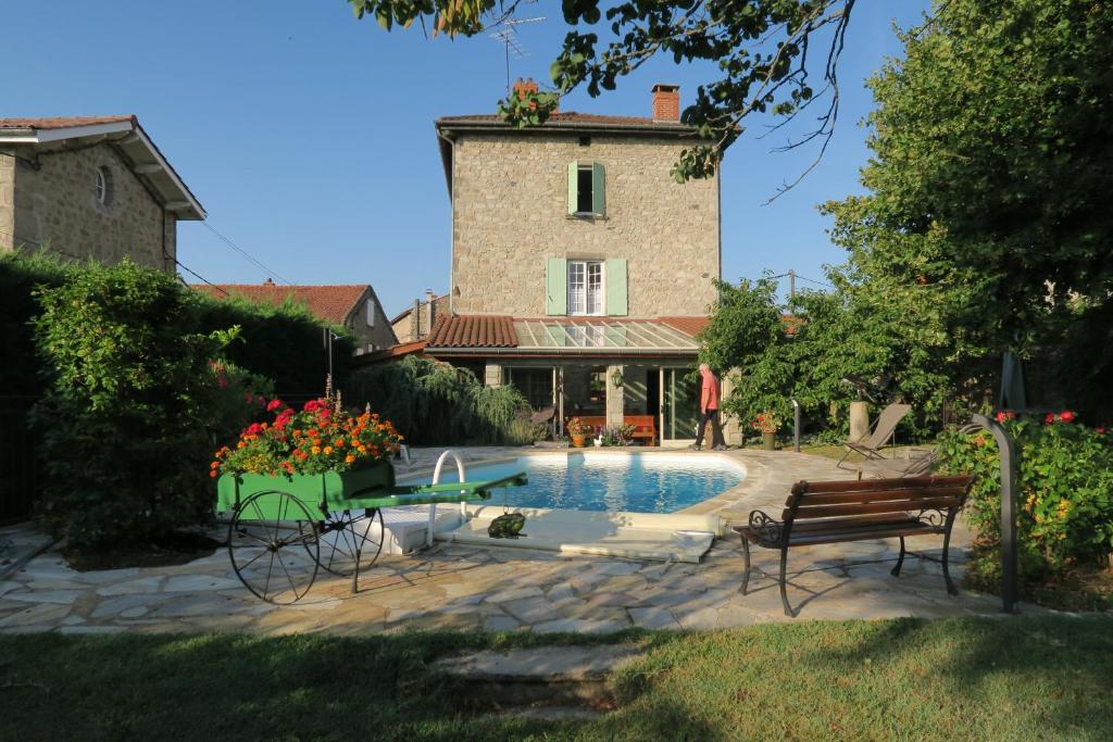 Maison d'hôtes Carpe Diem 5 Montée du Perron, 69510 Soucieu-en-Jarrest