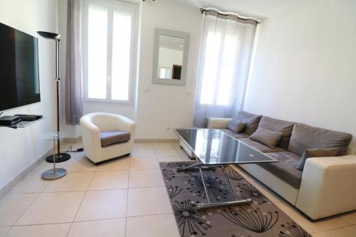 Carré d'Or 1 bedroom 2 mins from Croisette 5 from Palais 243 Cannes france