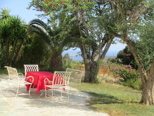 B&B / Chambre d'hôtes Casa A Rota Chambres d'Hôtes A Rota Ersa
