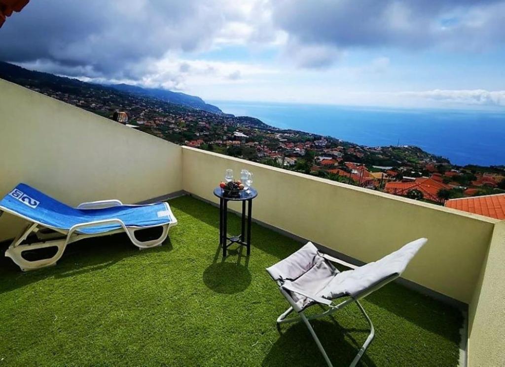 Maison de vacances Casa AIDA SEA VIEW Travessa do Serrado e Cova, 12 - 9360-320, 9360-320 Relógio do Poiso